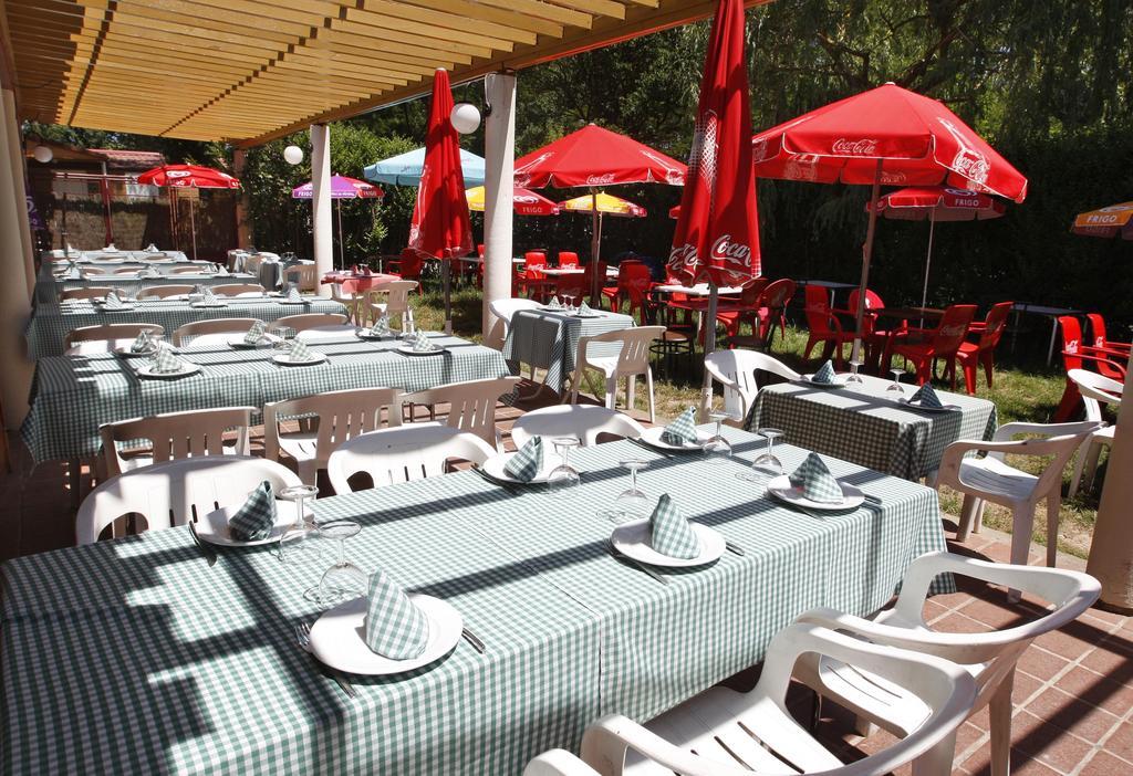 Camping Fuentes Blancas Burgos Exterior foto